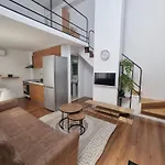 Zahra's Duplex In Appartamento *